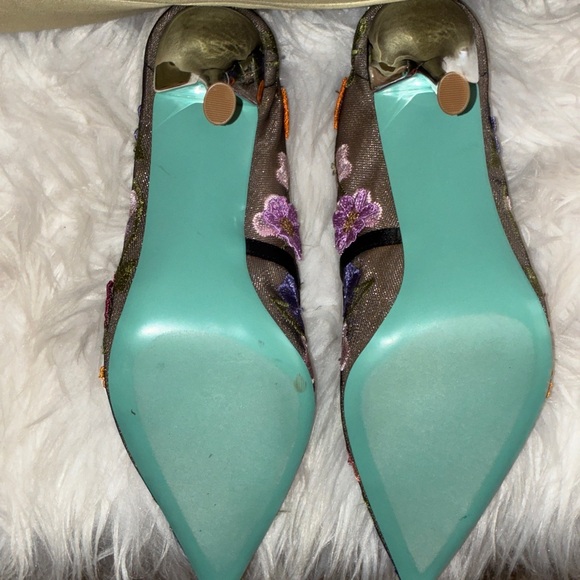 Betsey Johnson Aimey Floral Applique Mesh Pump Sz 8 - Picture 5 of 10